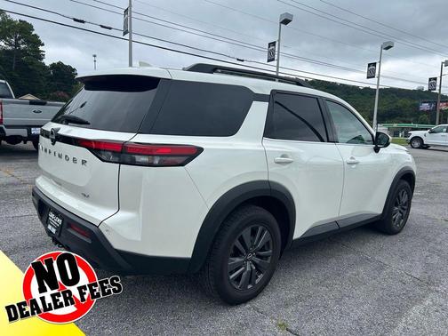 2022 Nissan Pathfinder SV 2WD