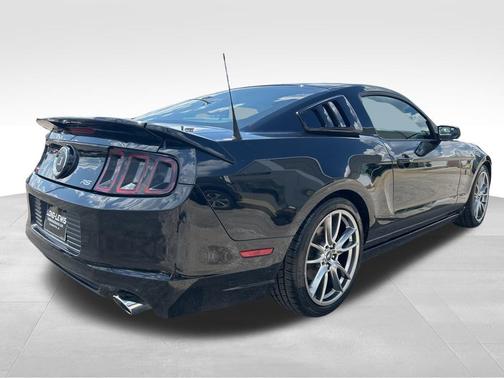 2014 Ford Mustang V6