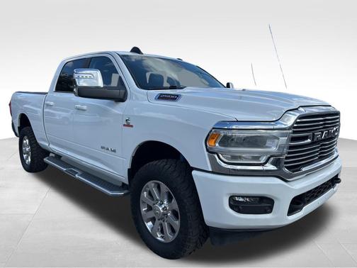 2023 RAM 2500 Laramie Crew Cab 4x4 6'4' Box