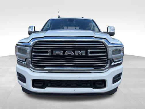 2023 RAM 2500 Laramie Crew Cab 4x4 6'4' Box
