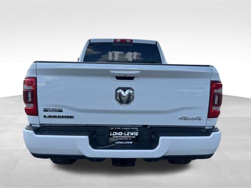 2023 RAM 2500 Laramie Crew Cab 4x4 6'4' Box