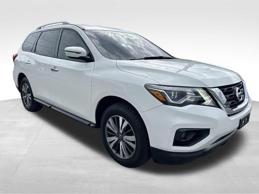 2019 Nissan Pathfinder SV