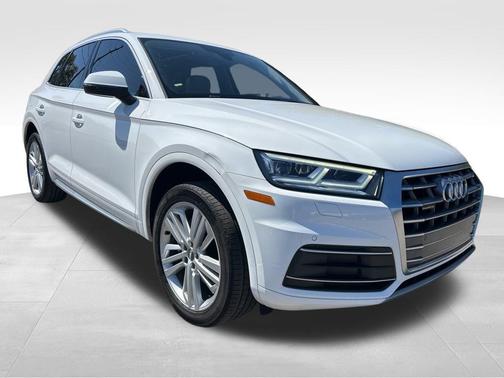 2020 Audi Q5 45 Premium Plus