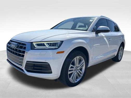 2020 Audi Q5 45 Premium Plus