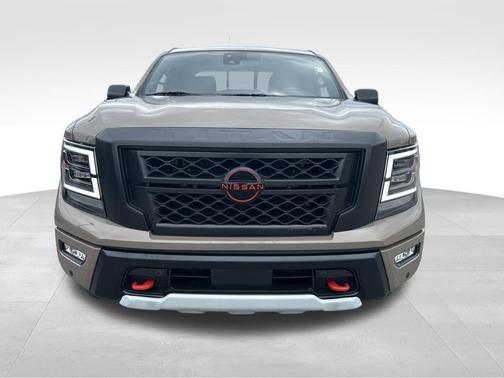 2024 Nissan Titan PRO-4X