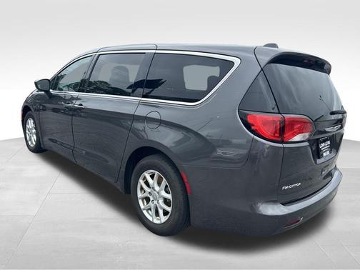 2017 Chrysler Pacifica LX