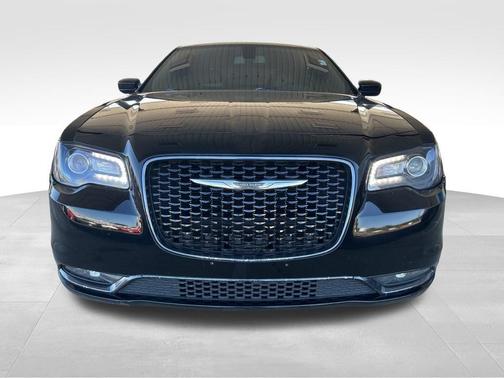 2019 Chrysler 300 S