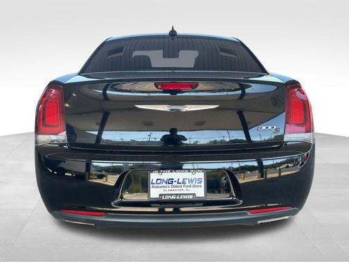 2019 Chrysler 300 S