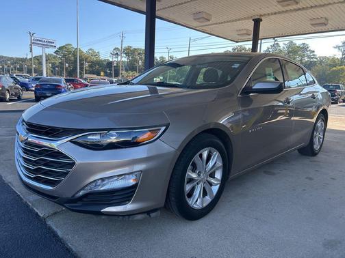 2022 Chevrolet Malibu FWD LT
