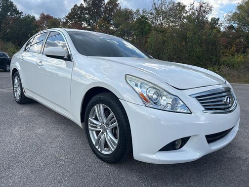 2013 INFINITI G37x Base