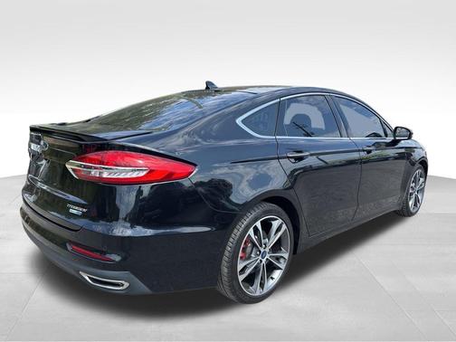 2020 Ford Fusion Titanium