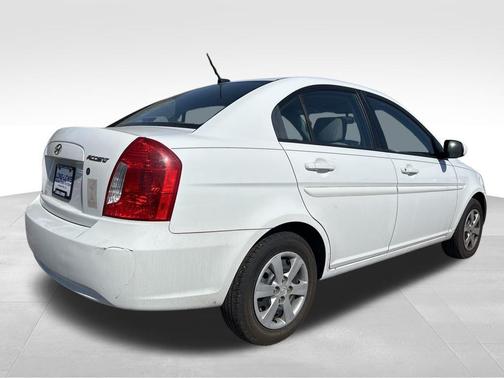 2011 Hyundai Accent GLS