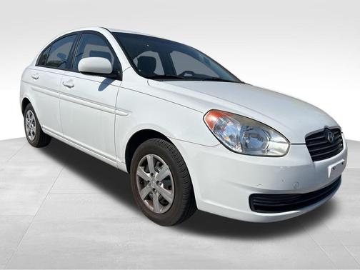 2011 Hyundai Accent GLS