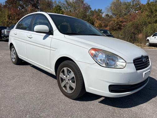 2011 Hyundai Accent GLS