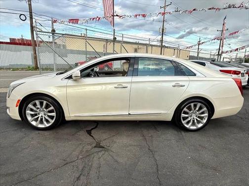 2013 Cadillac XTS Platinum