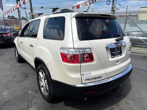 2011 GMC Acadia SLT-2