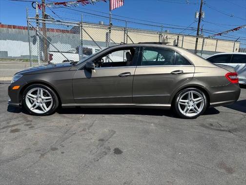 2011 Mercedes-Benz E-Class 4MATIC