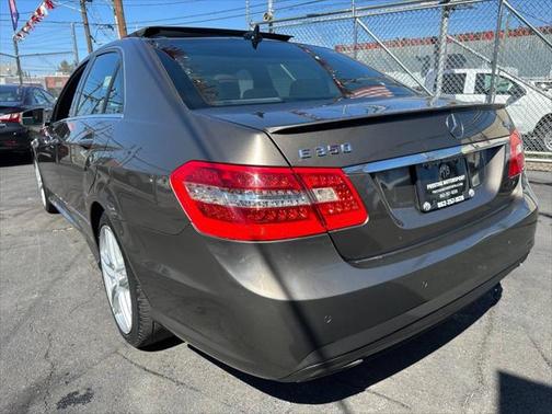 2011 Mercedes-Benz E-Class 4MATIC