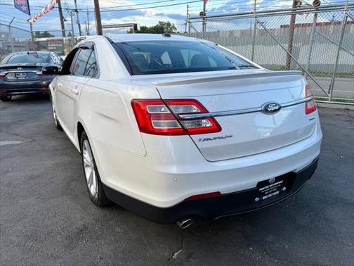 2013 Ford Taurus SEL