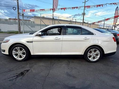2013 Ford Taurus SEL