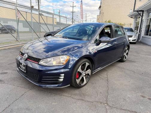 2015 Volkswagen Golf GTI 2.0T S 4-Door
