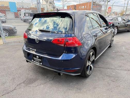 2015 Volkswagen Golf GTI 2.0T S 4-Door