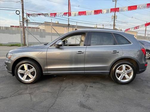 2012 Audi Q5 2.0T Premium Plus
