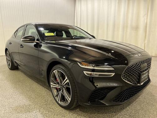 2024 Genesis G70 2.5T