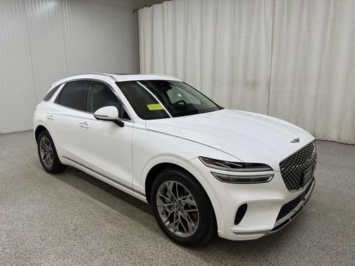Uyuni White 2025 Genesis GV70 2.5T