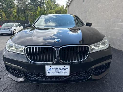 2017 BMW 750 i xDrive