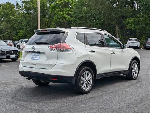2016 Nissan Rogue SV