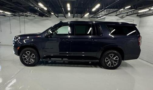 2023 Chevrolet Suburban 4WD Z71