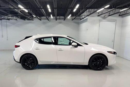 Snowflake White Pearl Mica 2026 Mazda Mazda3 FWD w/Premium Package