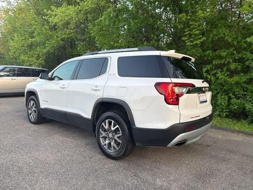 2022 GMC Acadia AWD SLE