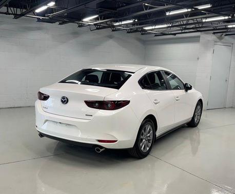 Snowflake White Pearl Mica 2025 Mazda Mazda3 FWD
