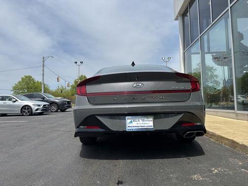 2022 Hyundai SONATA Limited