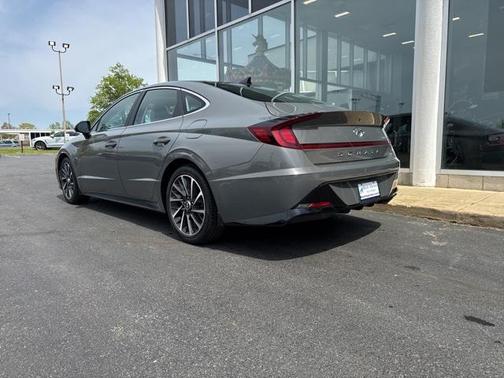 2022 Hyundai SONATA Limited