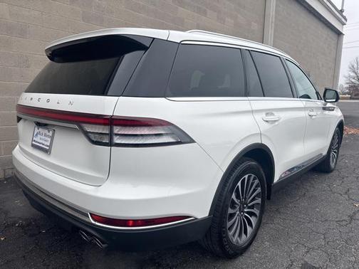 2023 Lincoln Aviator Standard AWD