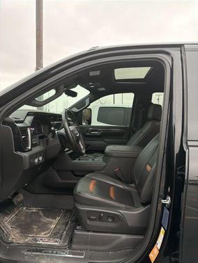 2024 GMC Sierra 2500 AT4