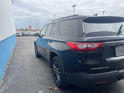 Mosaic Black Metallic 2020 Chevrolet Traverse RS