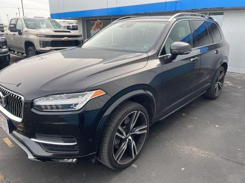 Onyx Black Metallic 2016 Volvo XC90 T6 Momentum