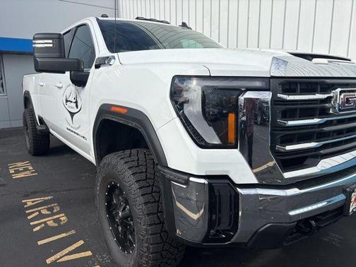 2024 GMC Sierra 2500 SLE