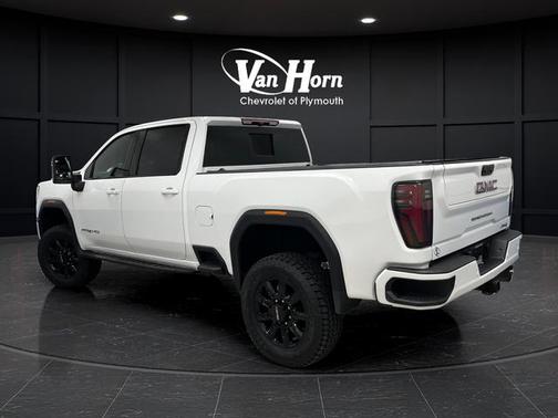 2024 GMC Sierra 2500 AT4