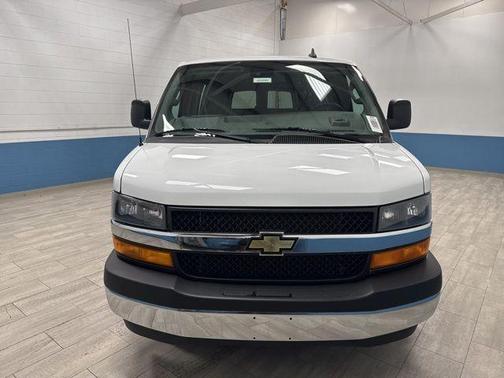 2023 Chevrolet Express 3500 LT