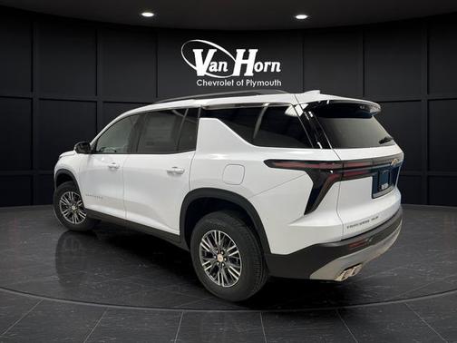 Polar White 2026 Chevrolet Traverse LT