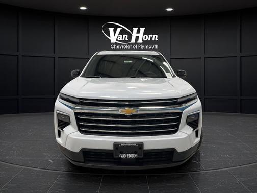 Polar White 2026 Chevrolet Traverse LT