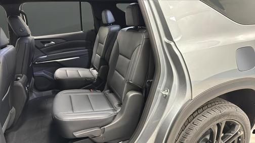 Sterling Gray Metallic 2026 Chevrolet Traverse LT