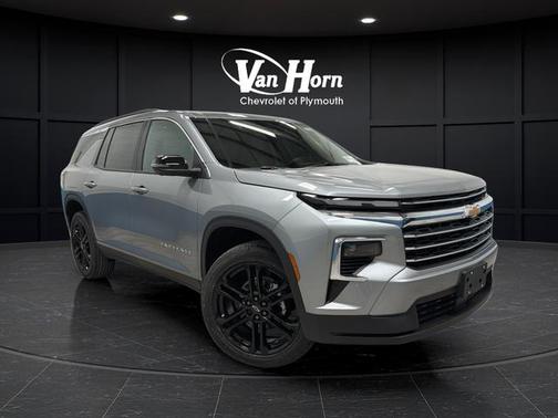 Sterling Gray Metallic 2026 Chevrolet Traverse LT