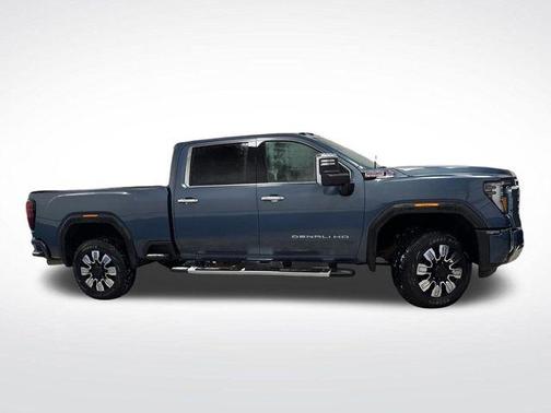 2025 GMC Sierra 3500 Denali