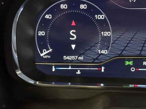 2024 GMC Yukon XL SLE